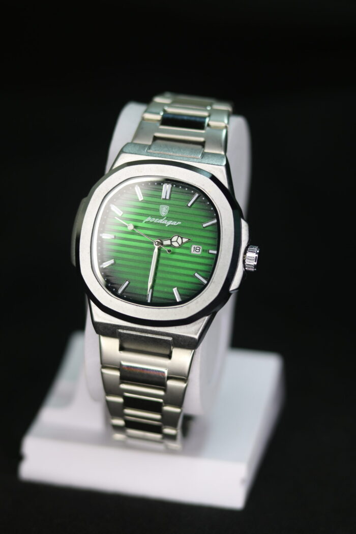Poedagar 613 Business Quartz Luxury Stainless Steel Watch for Men – Silver Green