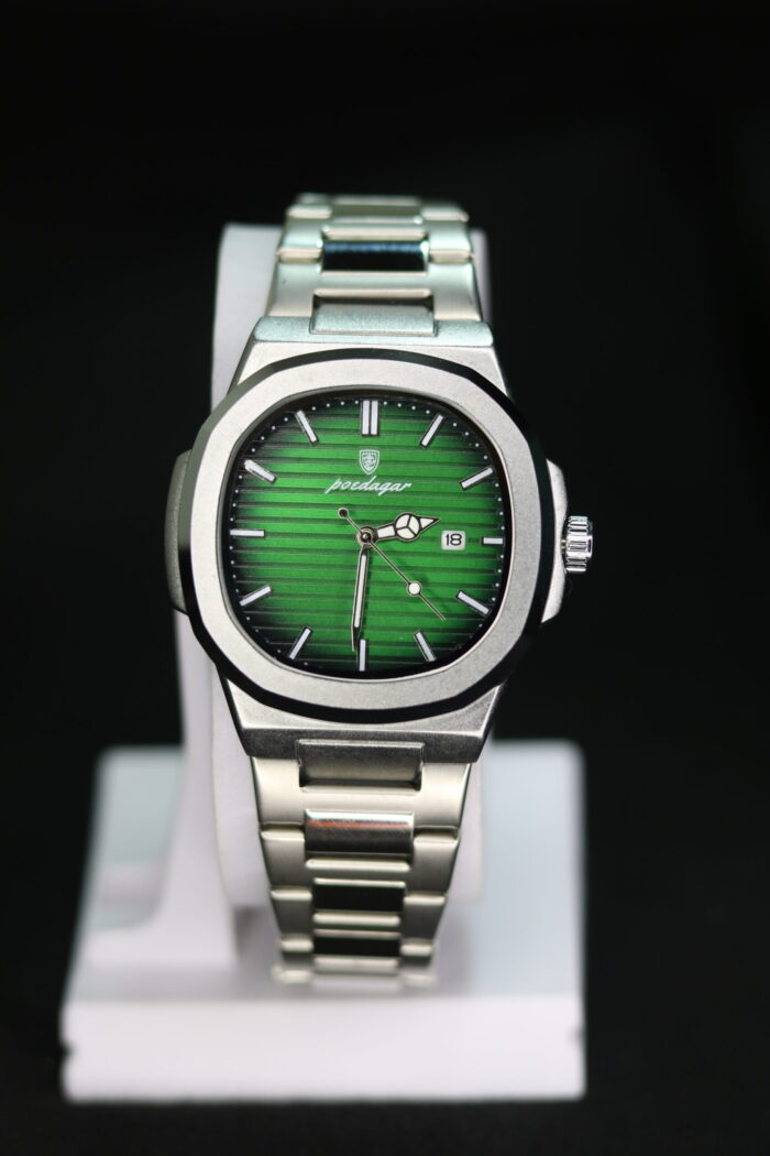 Poedagar 613 Business Quartz Luxury Stainless Steel Watch for Men – Silver Green